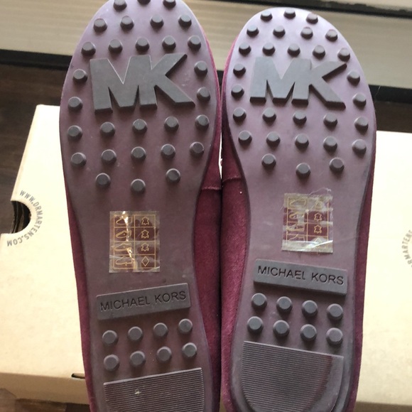 Michael Kors Flat - Picture 2 of 3